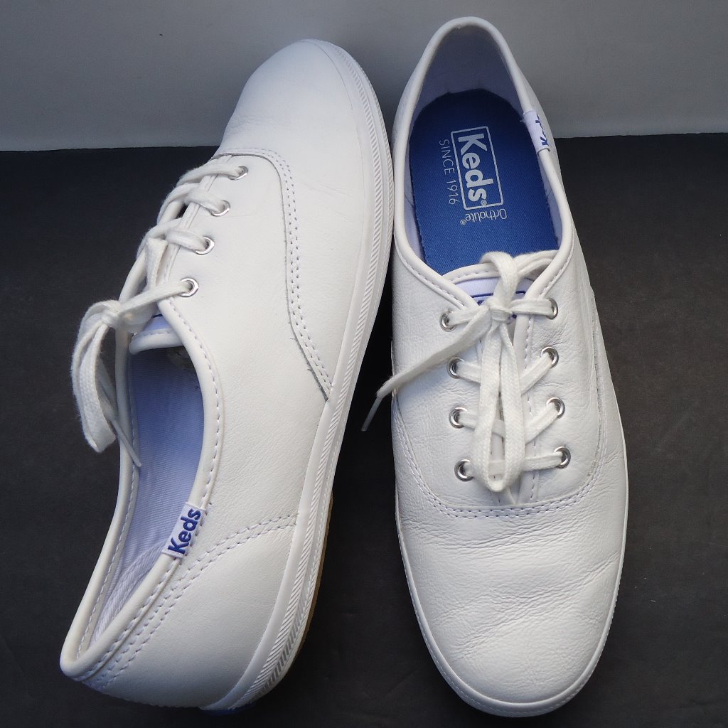 Size 8.5. Keds White Leather Tennis Sneakers Shoes.
